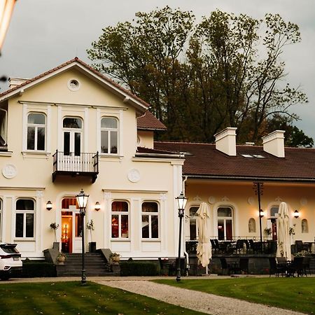 Dwor Na Wolicy Hotel Debica  Exterior photo